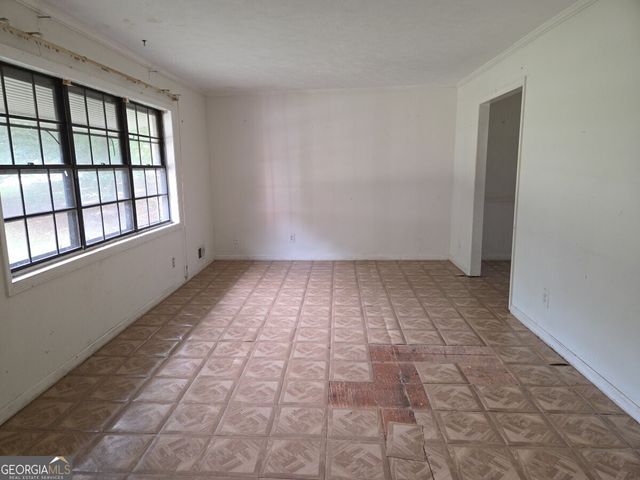 556 Greenview Avenue SE, Conyers, GA 30094