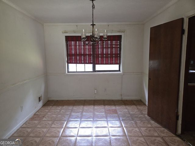 556 Greenview Avenue SE, Conyers, GA 30094