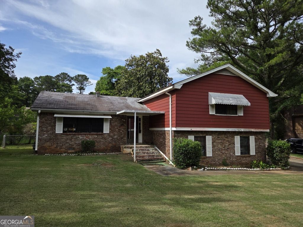 556 Greenview Avenue SE, Conyers, GA 30094