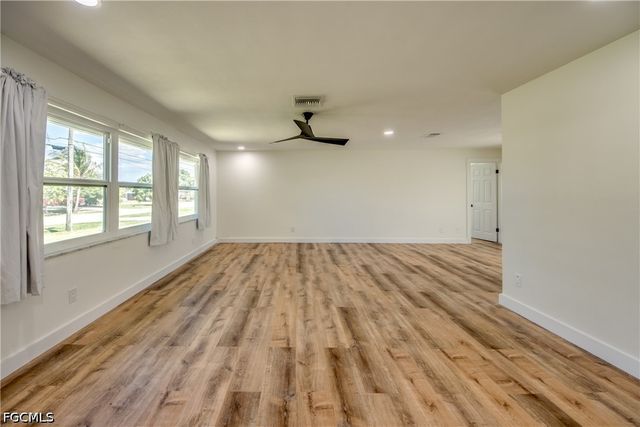 3009 SE 10th AVE, Cape Coral, FL 33904