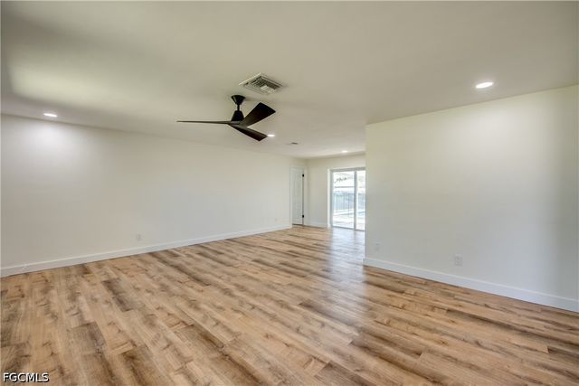 3009 SE 10th AVE, Cape Coral, FL 33904