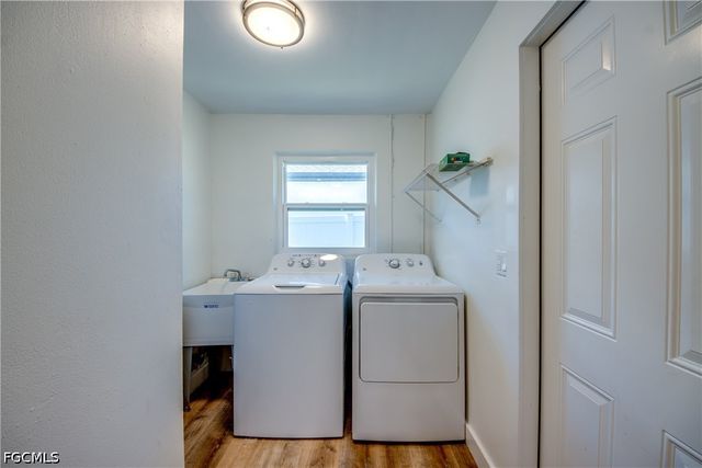 3009 SE 10th AVE, Cape Coral, FL 33904