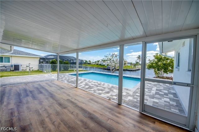 3009 SE 10th AVE, Cape Coral, FL 33904