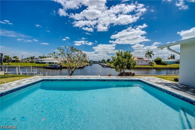 3009 SE 10th AVE, Cape Coral, FL 33904