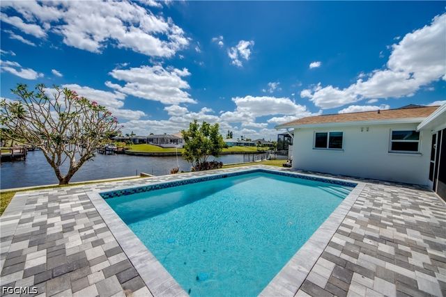 3009 SE 10th AVE, Cape Coral, FL 33904