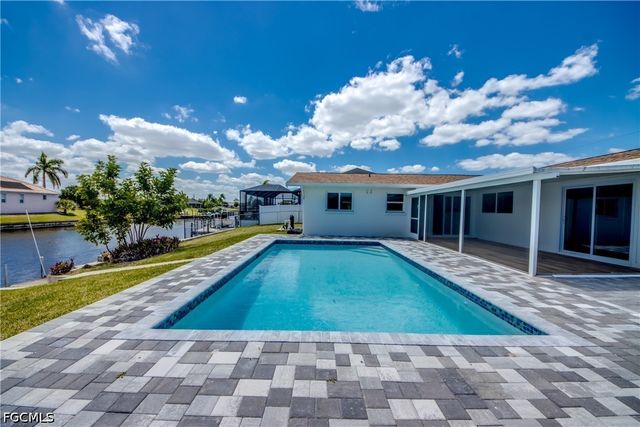 3009 SE 10th AVE, Cape Coral, FL 33904