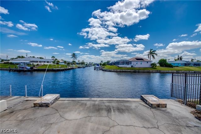 3009 SE 10th AVE, Cape Coral, FL 33904