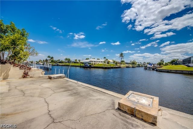 3009 SE 10th AVE, Cape Coral, FL 33904