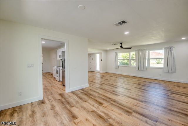 3009 SE 10th AVE, Cape Coral, FL 33904