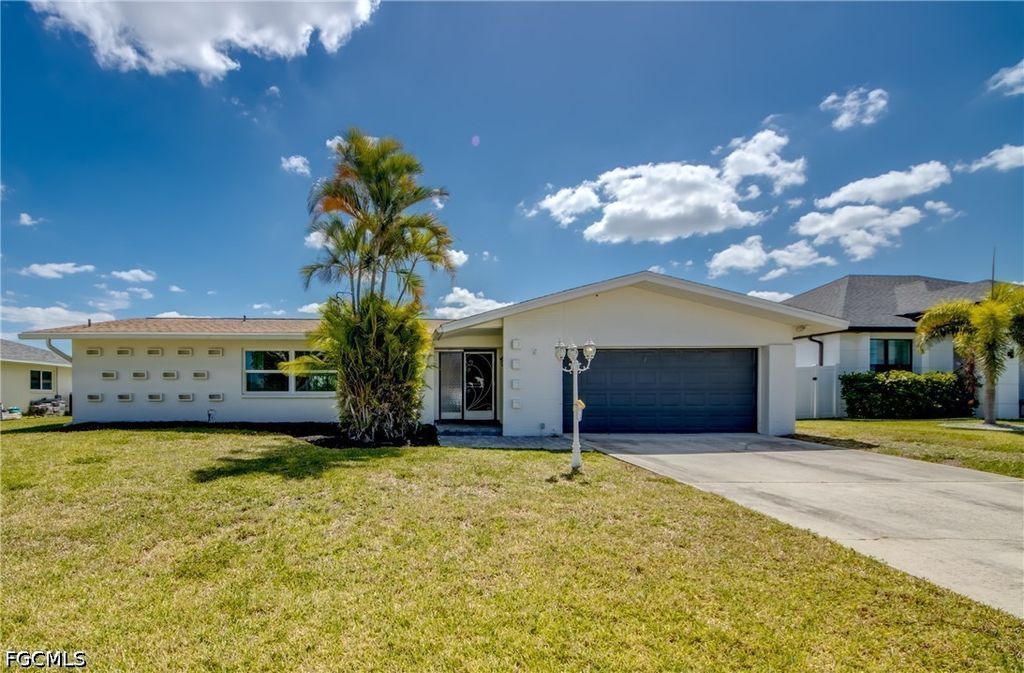 3009 SE 10th AVE, Cape Coral, FL 33904