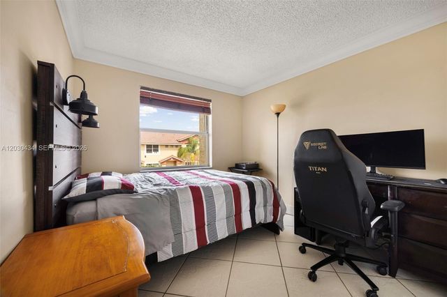 18863 NW 52nd Court, Miami Gardens, FL 33055