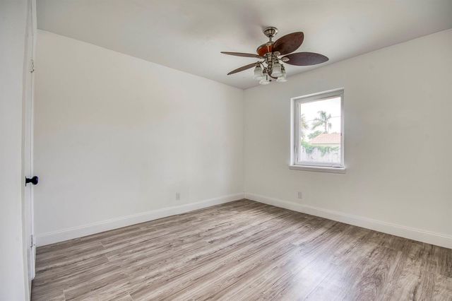 950 W 36th Street, Riviera Beach, FL 33404
