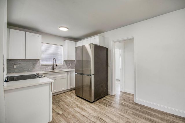 950 W 36th Street, Riviera Beach, FL 33404