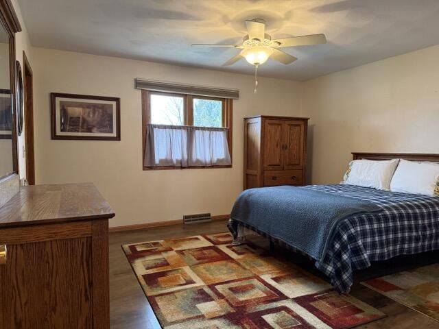 62 E Sedgemeadow STREET, Elkhorn, WI 53121