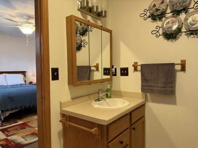 62 E Sedgemeadow STREET, Elkhorn, WI 53121