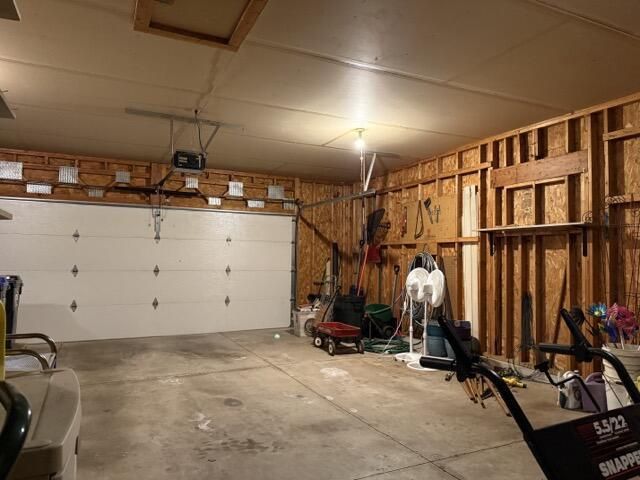 62 E Sedgemeadow STREET, Elkhorn, WI 53121