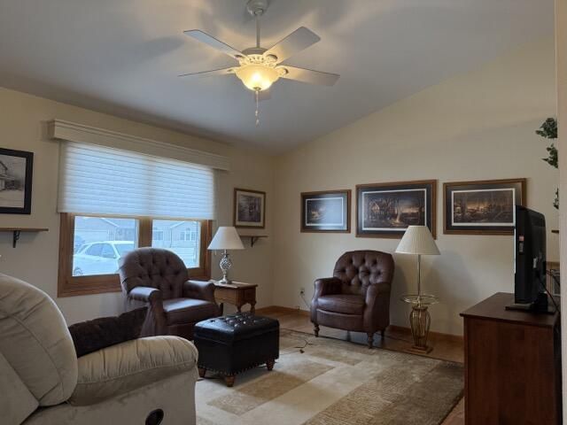 62 E Sedgemeadow STREET, Elkhorn, WI 53121