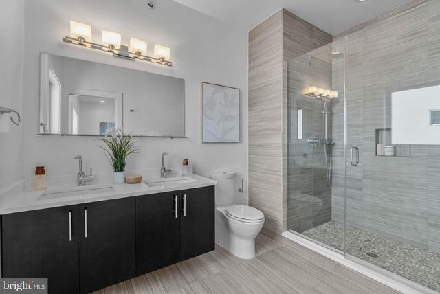 808A MONTROSE ST, Philadelphia, PA 19147