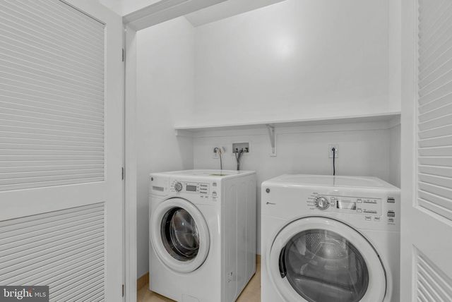 808A MONTROSE ST, Philadelphia, PA 19147