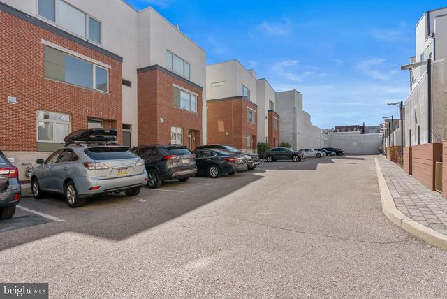 808A MONTROSE ST, Philadelphia, PA 19147