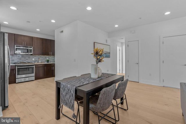 808A MONTROSE ST, Philadelphia, PA 19147