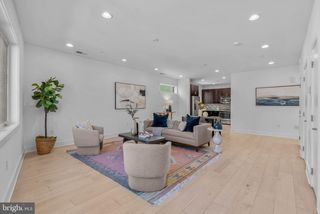 808A MONTROSE ST, Philadelphia, PA 19147