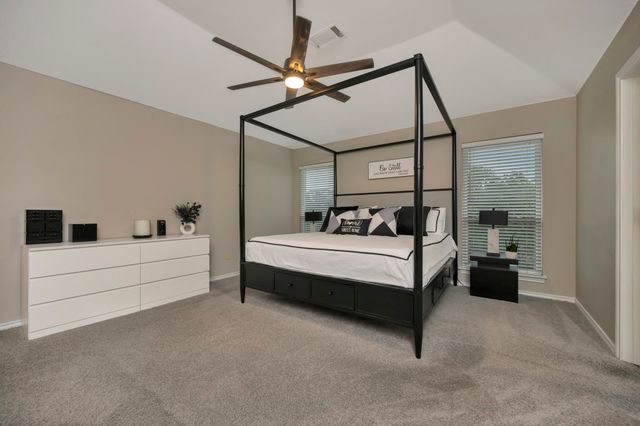102 Lakeway Lane, Justin, TX 76247