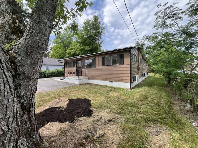 604 Carver Ave, Murfreesboro, TN 37130