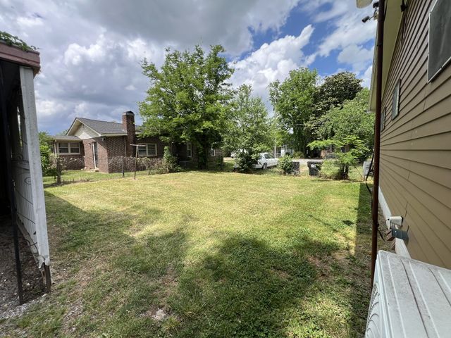 604 Carver Ave, Murfreesboro, TN 37130