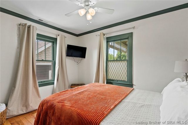 128 West Street, Madison, IN 47250