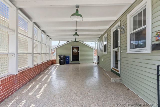 128 West Street, Madison, IN 47250