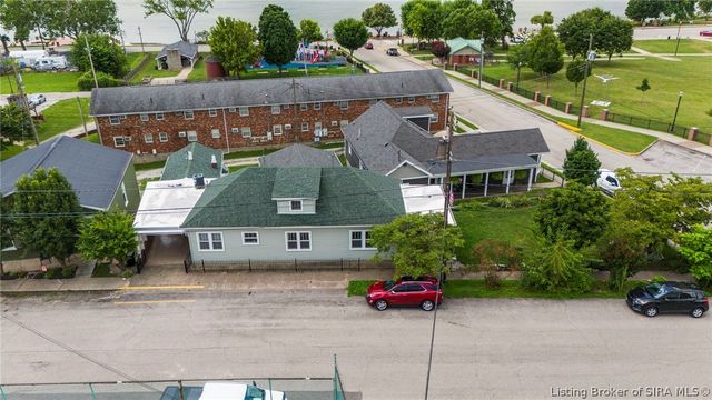 128 West Street, Madison, IN 47250