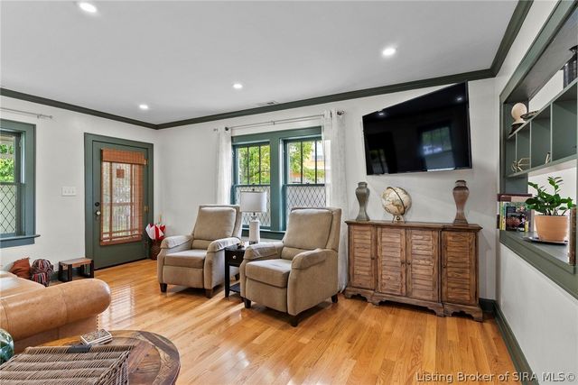 128 West Street, Madison, IN 47250