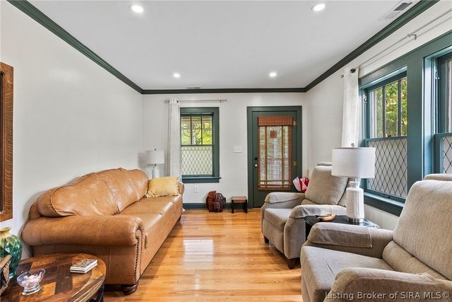 128 West Street, Madison, IN 47250