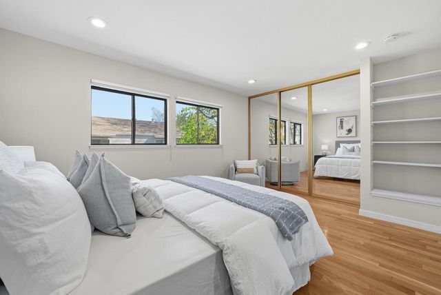 1983 San Luis Avenue 22, Mountain View, CA 94043