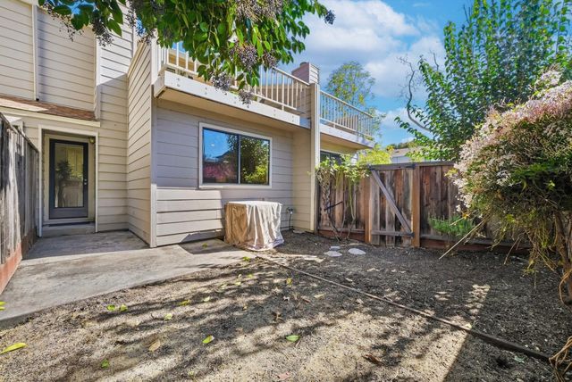1983 San Luis Avenue 22, Mountain View, CA 94043