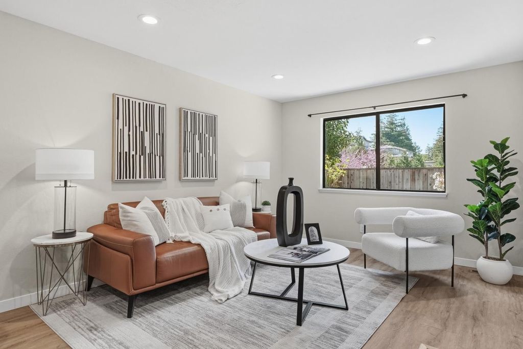 1983 San Luis Avenue 22, Mountain View, CA 94043