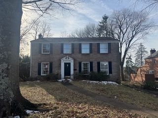 616 Edgewood Rd, Forest Hills Boro, PA 15221