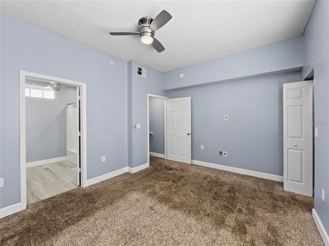 5601 BENTGRASS DRIVE 10-112, Sarasota, FL 34235