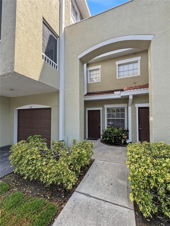 5601 BENTGRASS DRIVE 10-112, Sarasota, FL 34235