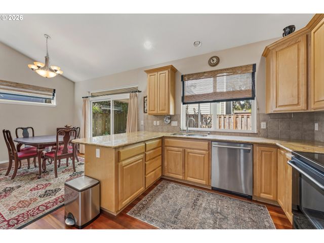3238 LARRABEE St, Forest Grove, OR 97116