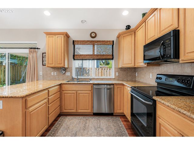 3238 LARRABEE St, Forest Grove, OR 97116