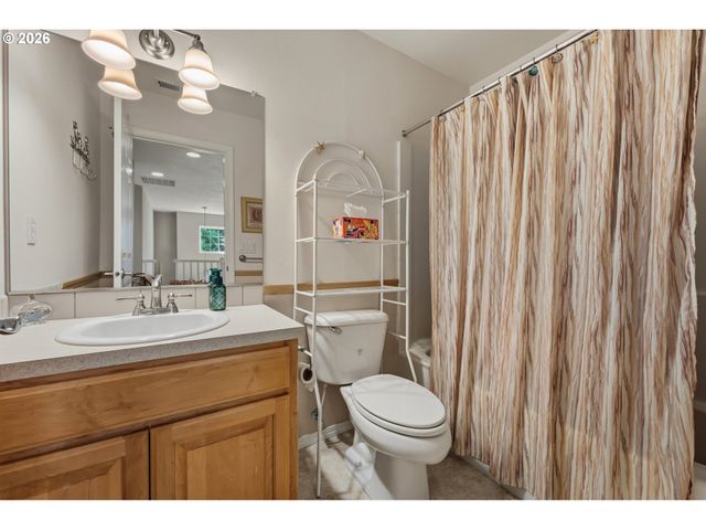 3238 LARRABEE St, Forest Grove, OR 97116