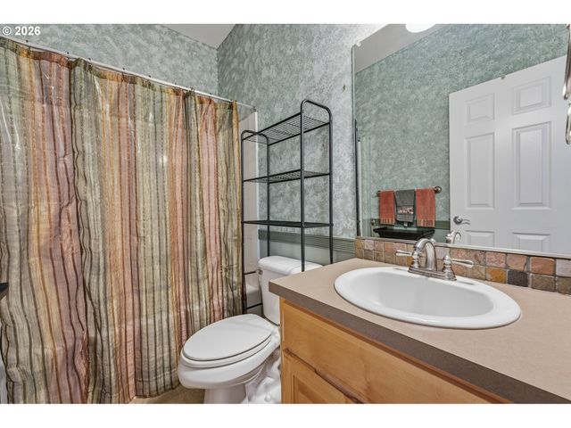 3238 LARRABEE St, Forest Grove, OR 97116