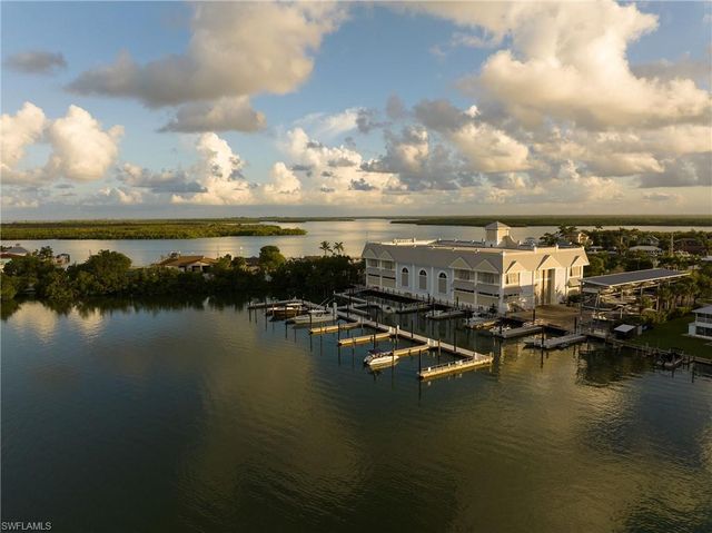 250 Capri BLVD, Naples, FL 34113