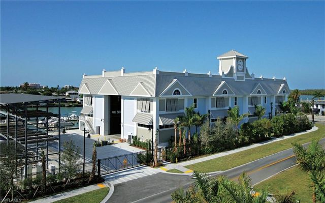 250 Capri BLVD, Naples, FL 34113