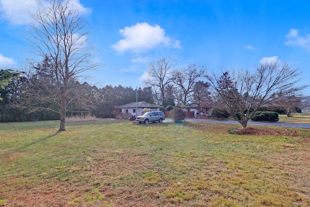 60 Frost Street, Southington, CT 06489