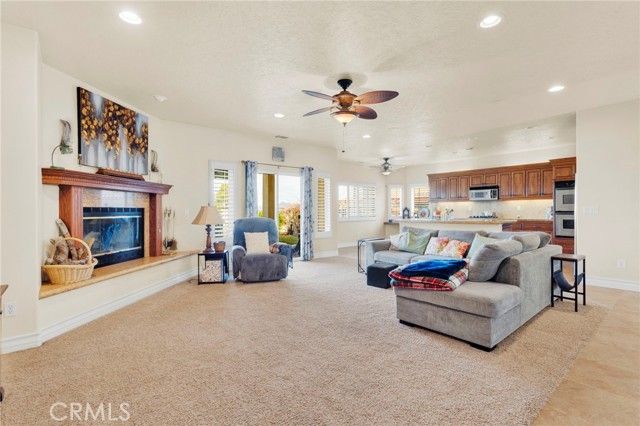 17790 Cresta Blanca, Victorville, CA 92395