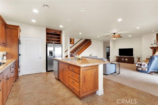 17790 Cresta Blanca, Victorville, CA 92395