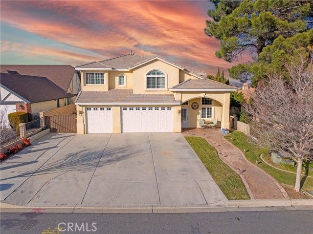 17790 Cresta Blanca, Victorville, CA 92395